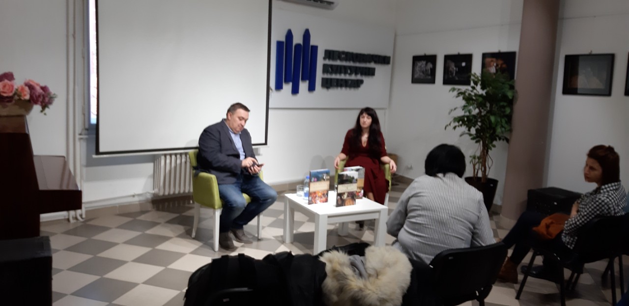 IMG-1efada4540fc1c1d1666e750944cc626-V